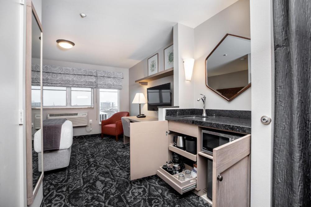 Double Room with Two Double Beds interior